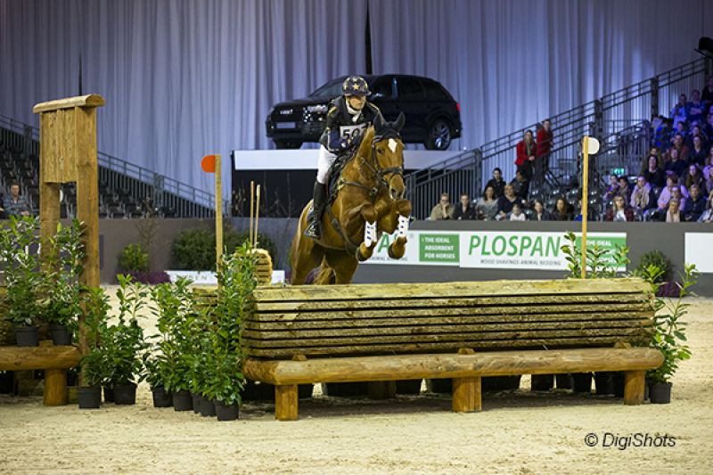 Jan van Beek wint Indoor Eventing