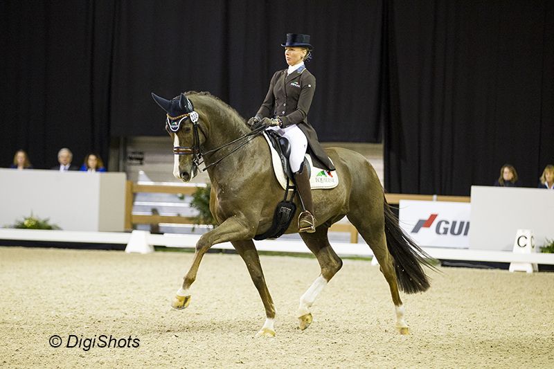 Isabel Cool wint Prix St. Georges